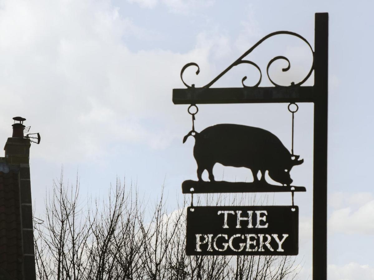The Piggery Villa Whitby Exterior foto