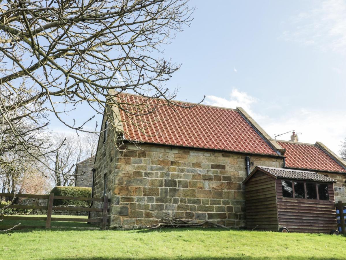 The Piggery Villa Whitby Exterior foto